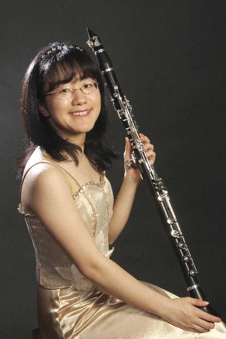 Anna with her Peter Eaton basset clarinet